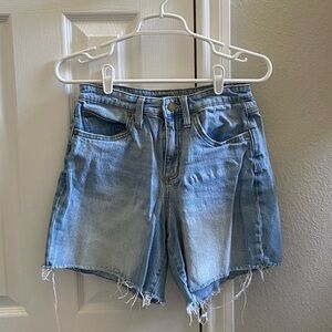 Universal Thread Light-Wash Denim Shorts with Raw Hems